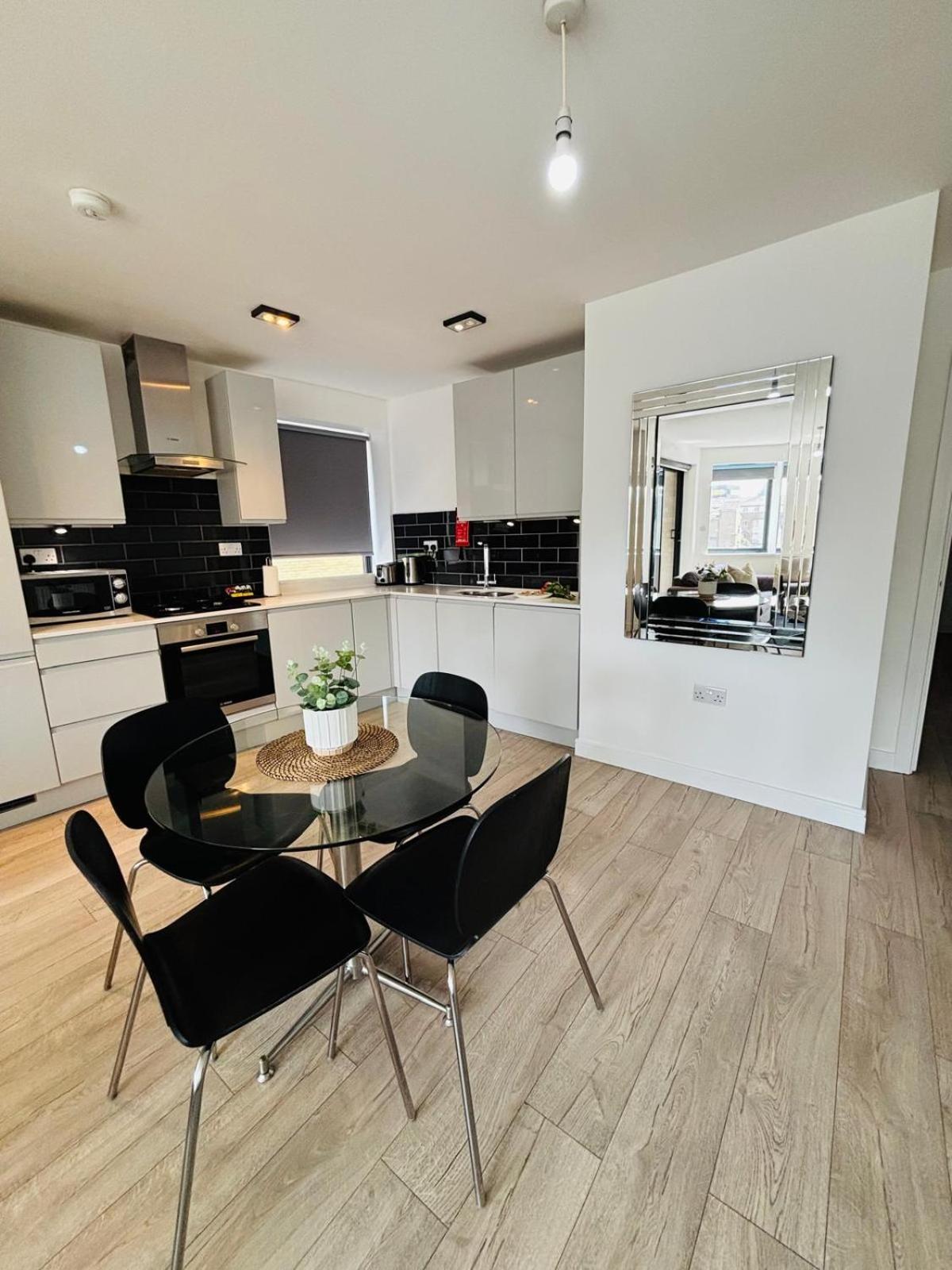 อัลด์เกต อพาร์ตเมนต์ส Apartment ลอนดอน ภายนอก รูปภาพ