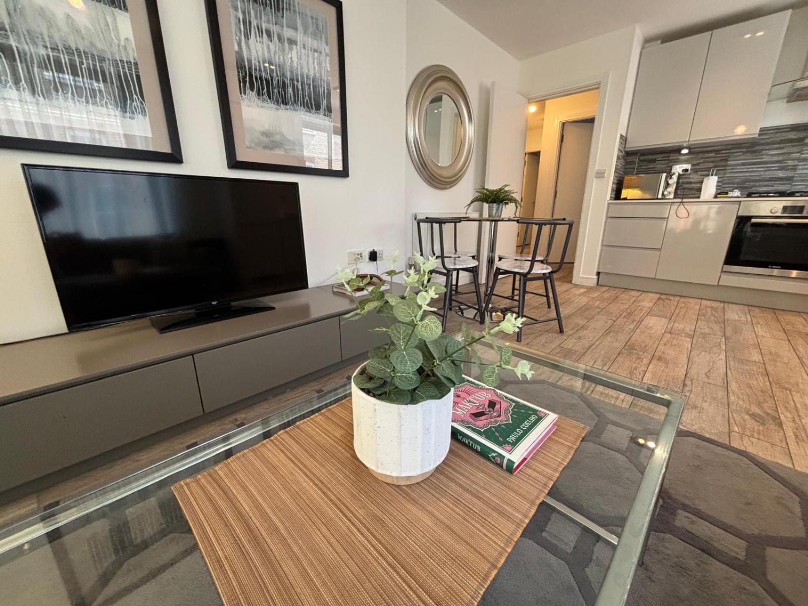 อัลด์เกต อพาร์ตเมนต์ส Apartment ลอนดอน ภายนอก รูปภาพ